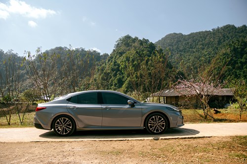 Camry Qua Các Đời