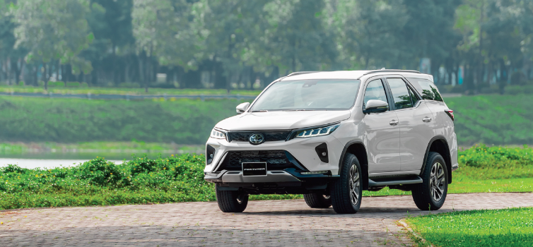 Đánh giá 33Win334 tỷ lệ trả thưởng cao Fortuner máy xăng về vận hành, ngoại hình và tiện nghi