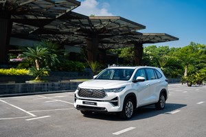 Mức tiêu hao nhiên liệu Innova Cross: Phiên bản Hybrid có thật sự tiết kiệm?