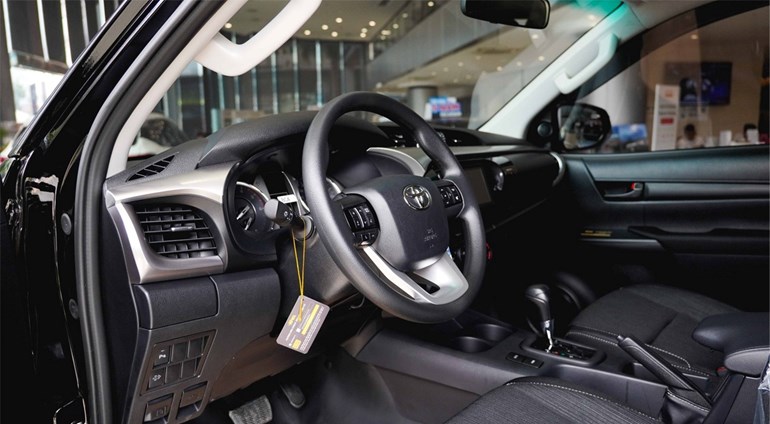 Tay lái 33Win334 tỷ lệ trả thưởng cao Hilux