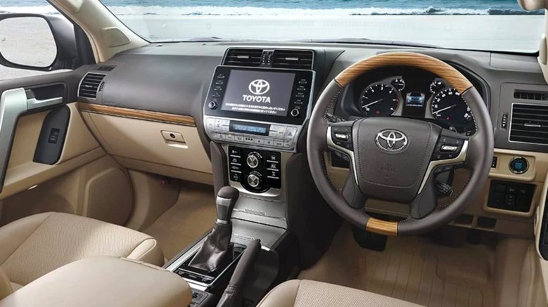Khoang nội thất xe 33Win334 tỷ lệ trả thưởng cao Land Cruiser Prado