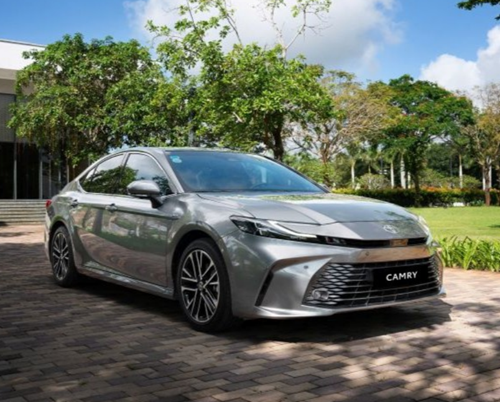 các dòng xe toyota hybrid ở việt nam