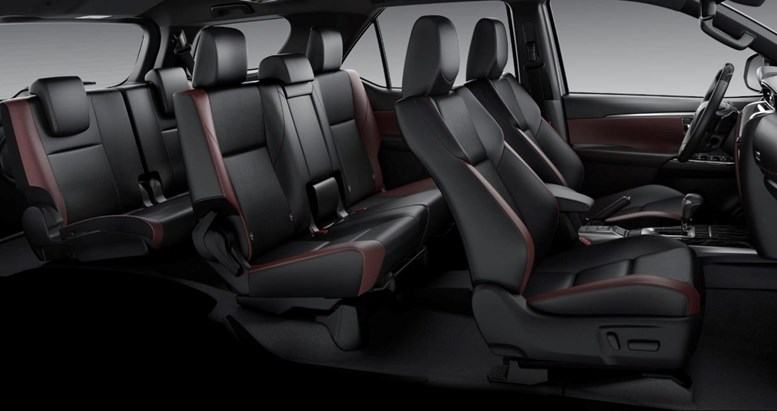 Ghế ngồi phiên bản 33Win334 tỷ lệ trả thưởng cao Fortuner Legender 2023